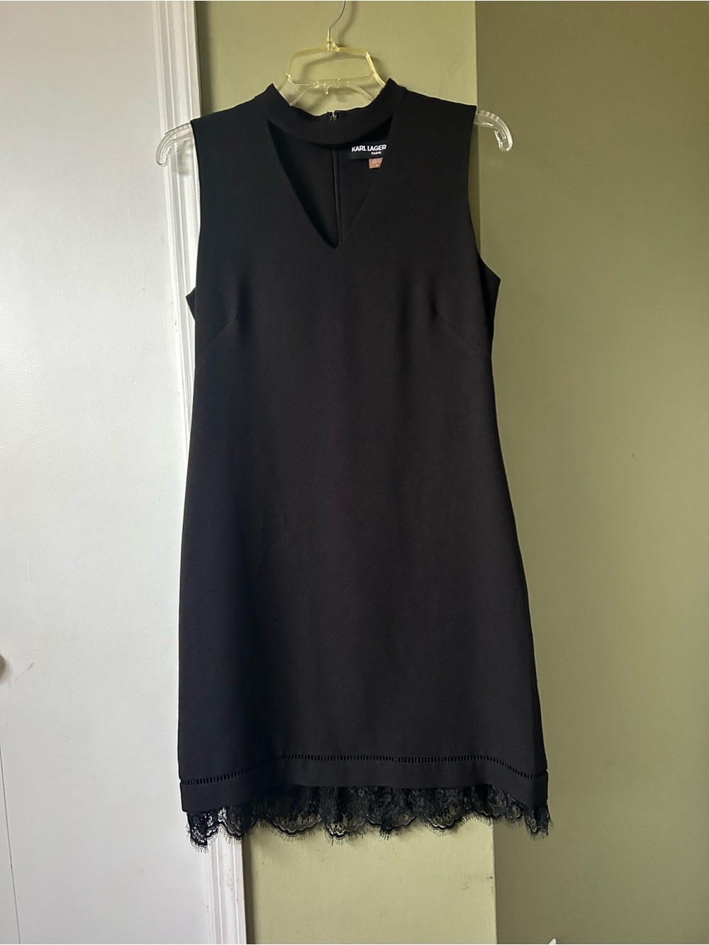 Karl Lagerfeld Sleeves Choker Neck Shift Black Dress with Lace Trim Sz 6